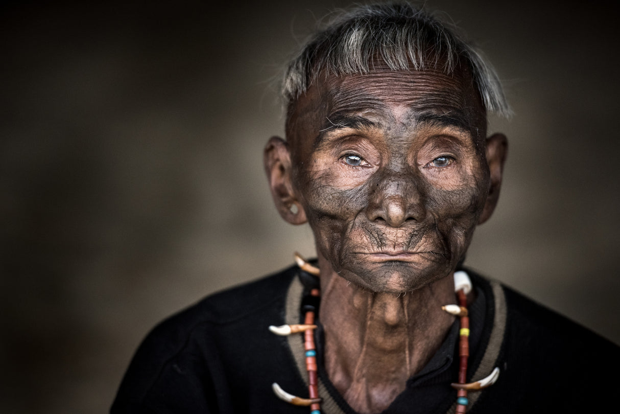 Tattooed tribesman Poster och Canvastavla