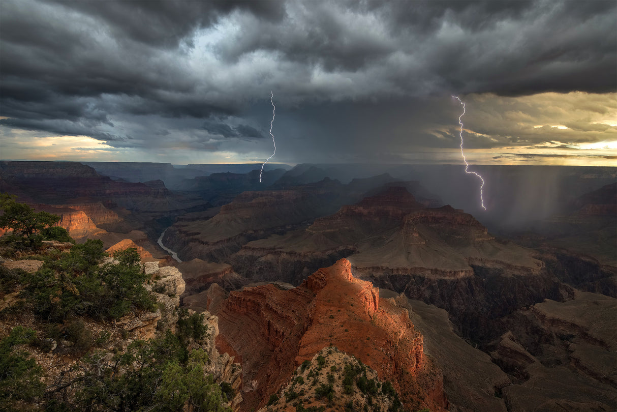 Mohave Point Thunderstorm Poster och Canvastavla