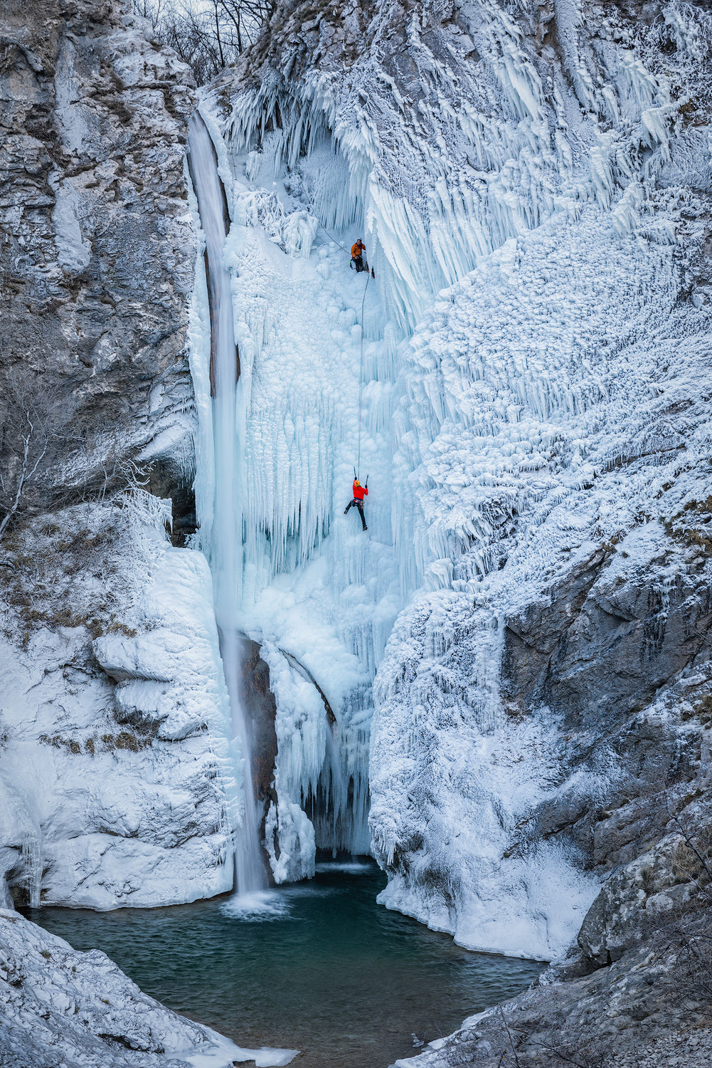 Frozen waterfall climbing Poster och Canvastavla