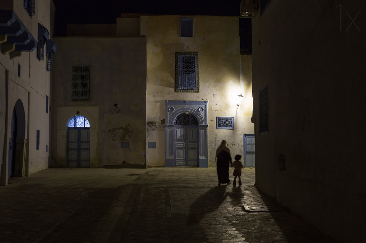 A quiet evening in Kairouan Poster och Canvastavla