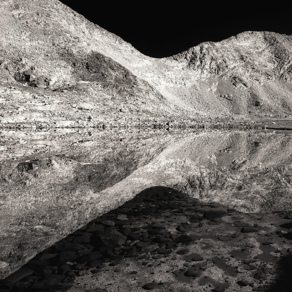 Reflection Below the Pass Poster och Canvastavla