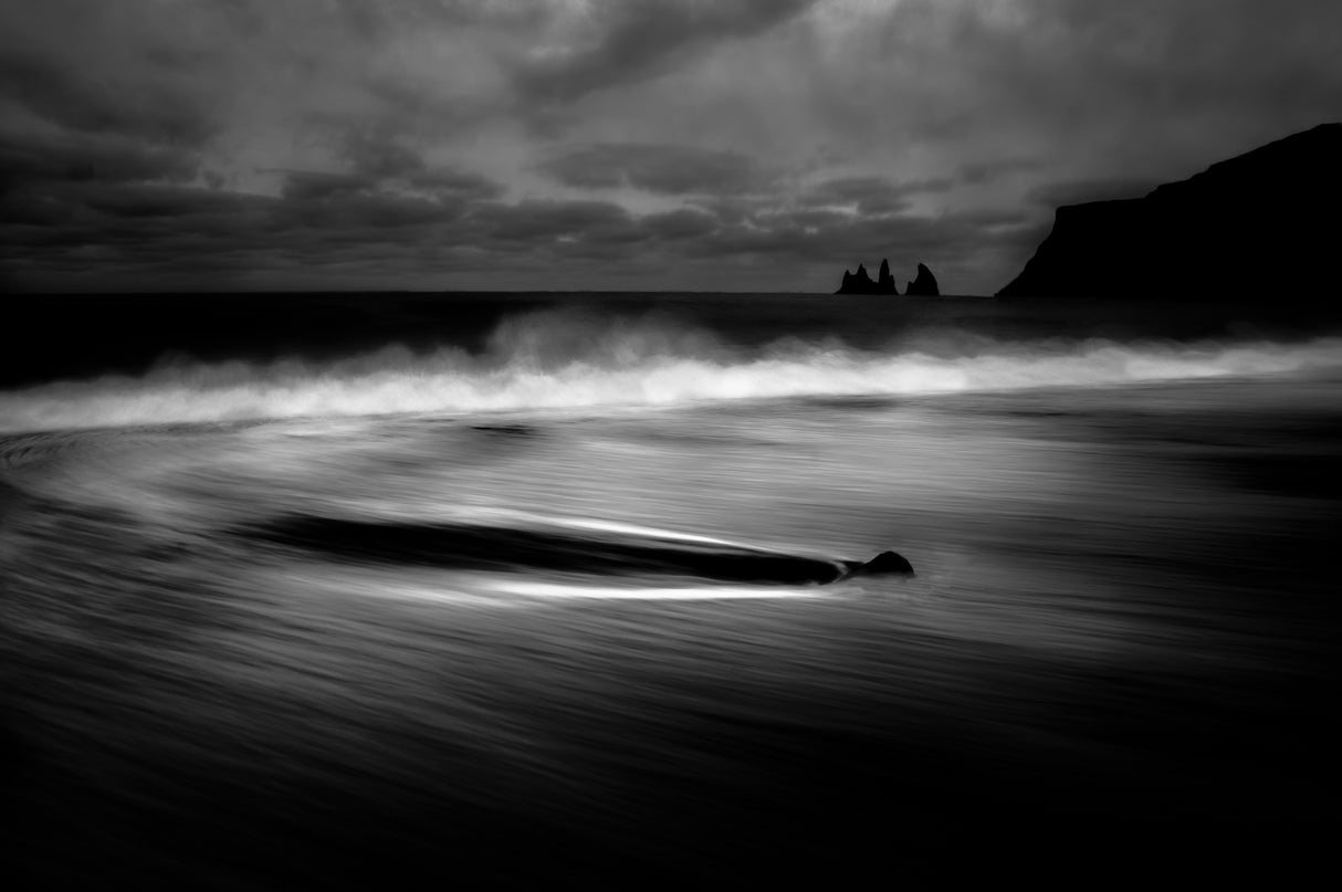 Vik, impressions of a harsh and beautiful nature. Poster och Canvastavla