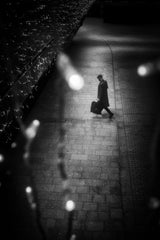 Walking alone Poster och Canvastavla
