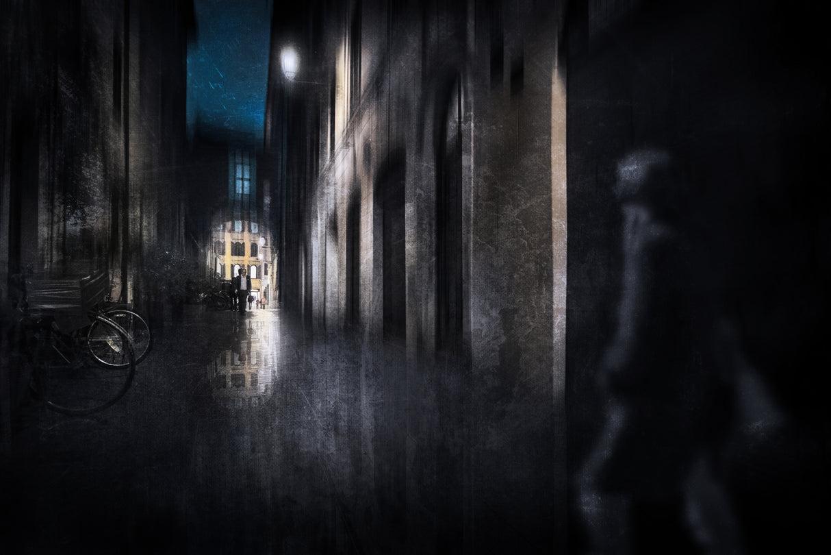 Blue hour in the alley Poster och Canvastavla