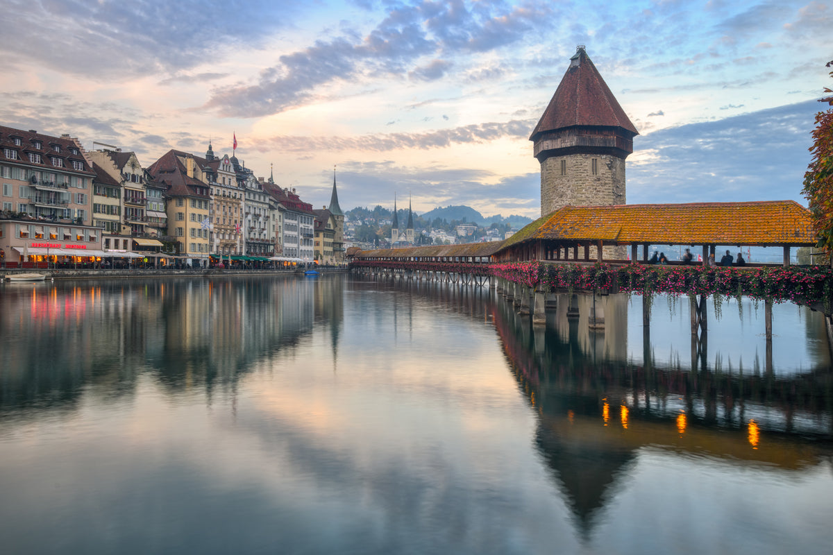Chapel bridge in Lucerne, Switzerland Poster och Canvastavla