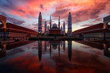 Great Mosque of Central Java, Indonesia, under sunset Poster och Canvastavla