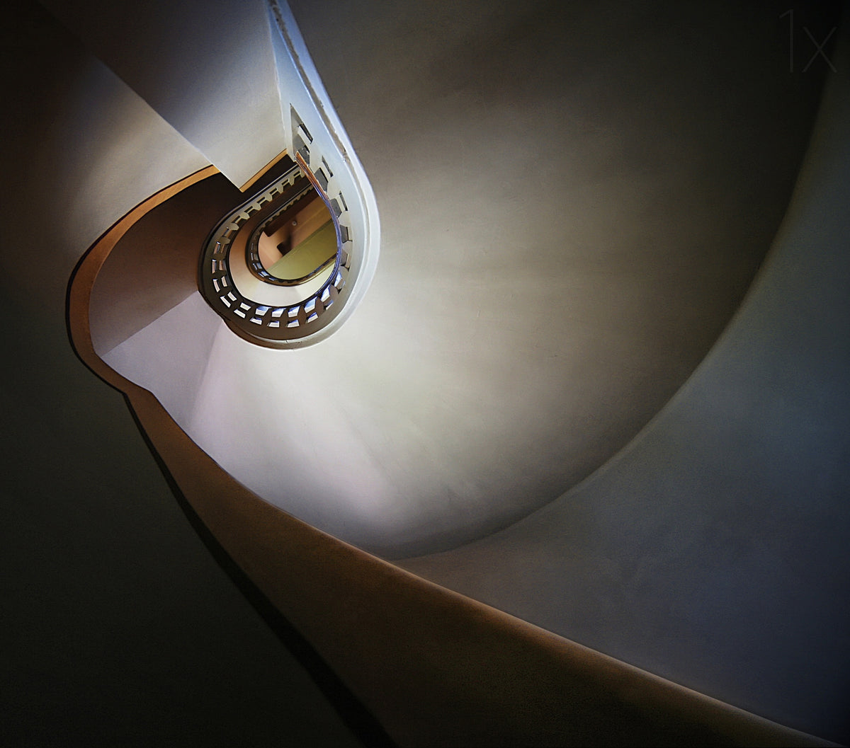 the Stairs of Nautilus Poster och Canvastavla