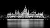 Budapest's Nocturnal Majesty Poster och Canvastavla