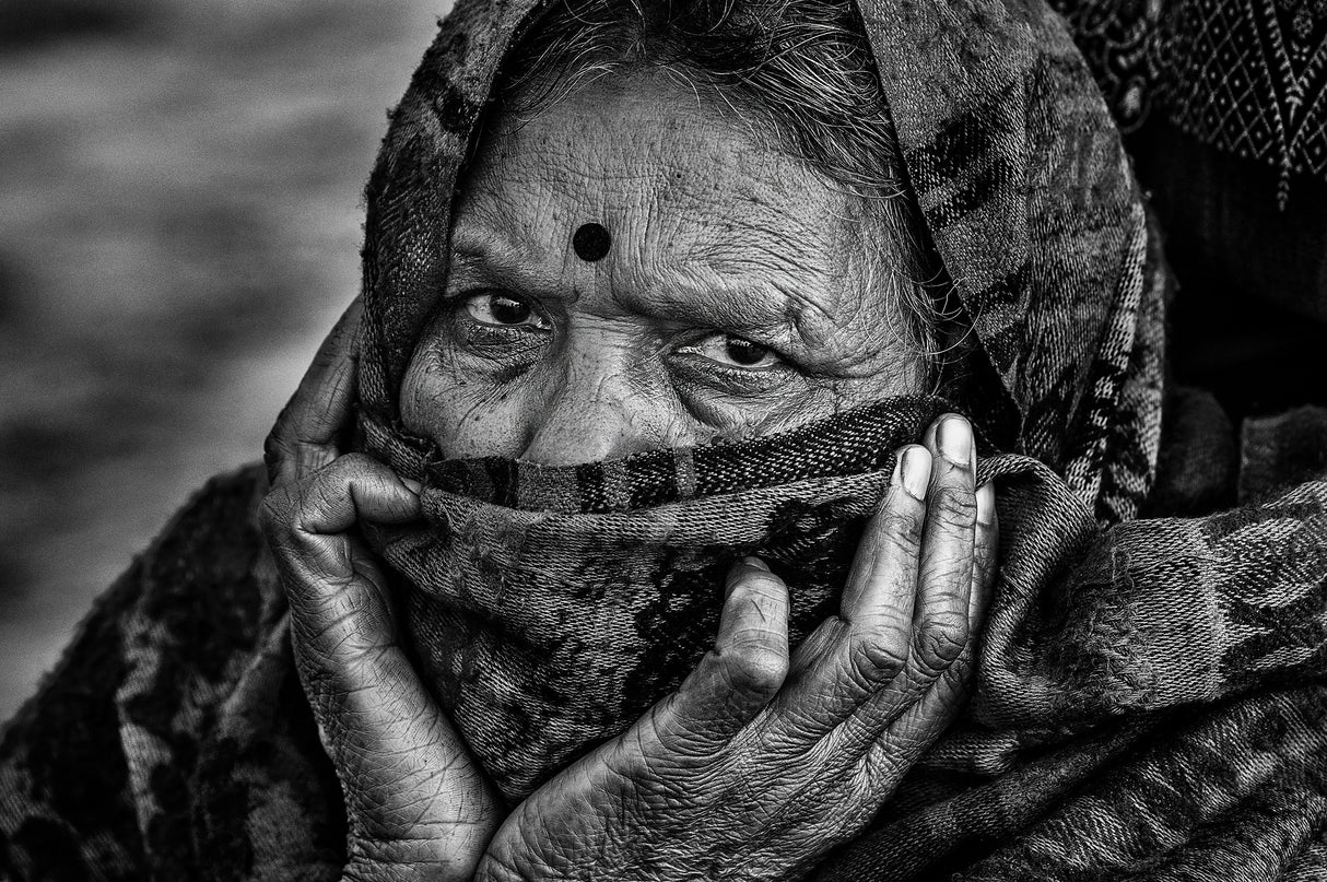 Waiting for a free eye check-up and screening-VI - Netra Kumbh - India Poster och Canvastavla
