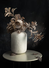 Madame White Vase Poster och Canvastavla
