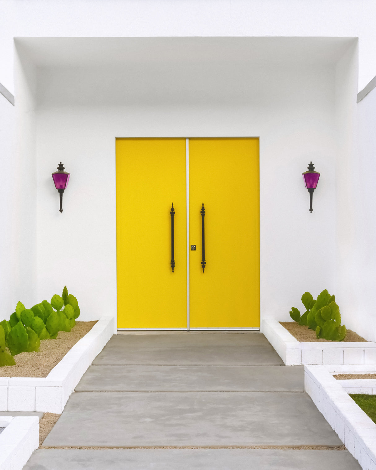 Yellow Doors in Palm Springs Poster och Canvastavla