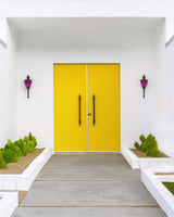 Yellow Doors in Palm Springs Poster och Canvastavla