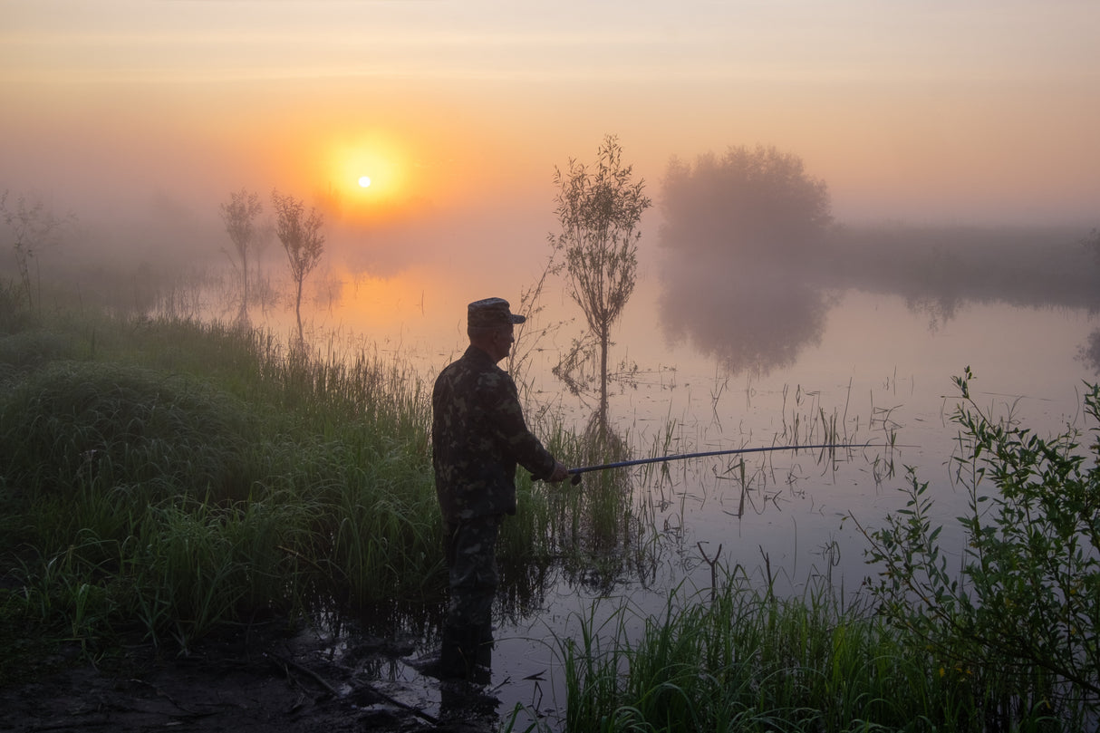 Fishing on the lake Poster och Canvastavla