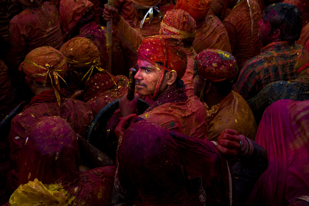 A Young Man at the Samaj During Holi Poster och Canvastavla
