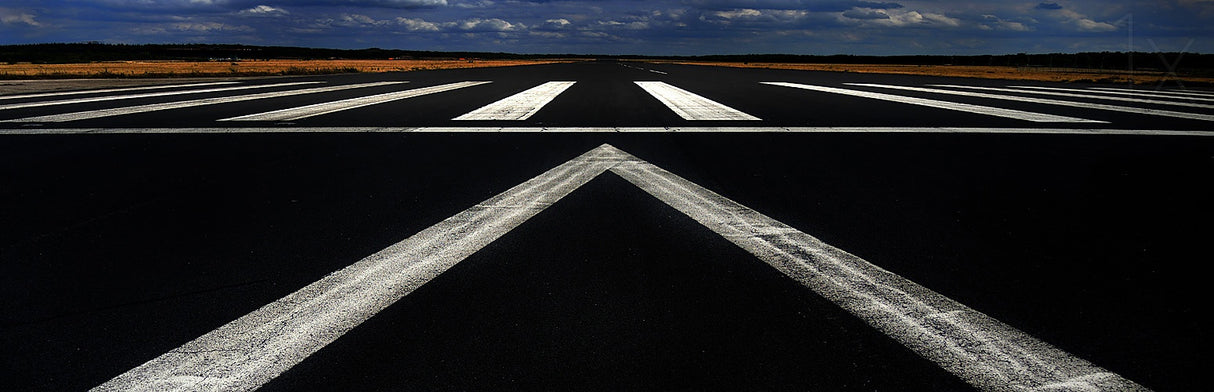 Runway # 02 Poster och Canvastavla