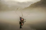 A Fisherman in the Morning Mist Poster och Canvastavla