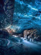 Discvovering world below the glacier... Poster och Canvastavla