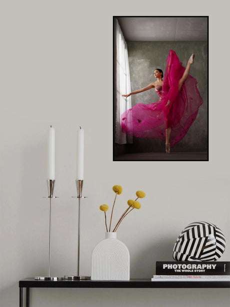 The pose of red gown ballerina Poster och Canvastavla