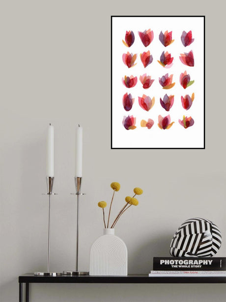 Red Petals Poster och Canvastavla