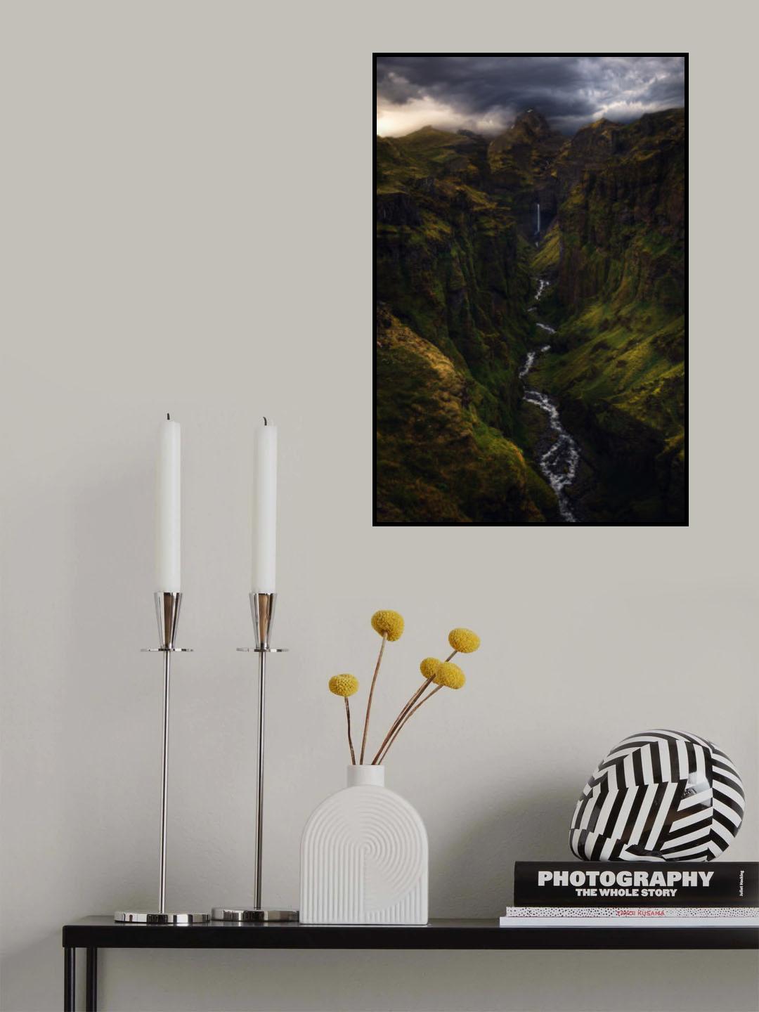 A Dramatic Moment in Iceland Poster och Canvastavla