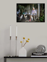 Old Lady and 3 dogs Poster och Canvastavla