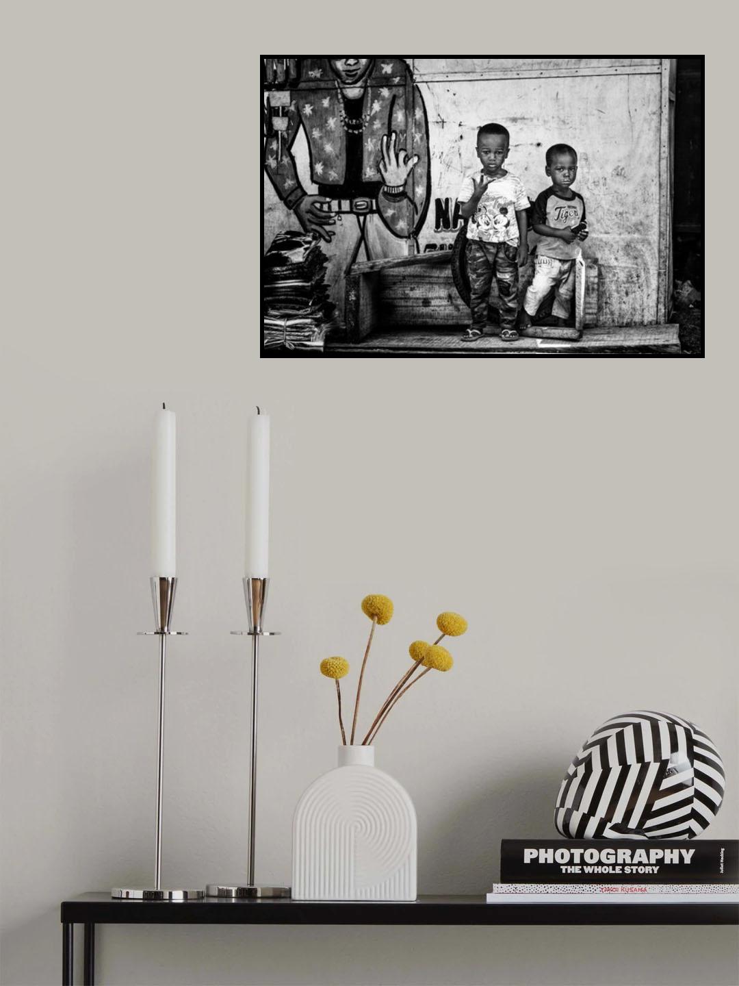 Imitating the drawing on the wall - Ghana Poster och Canvastavla