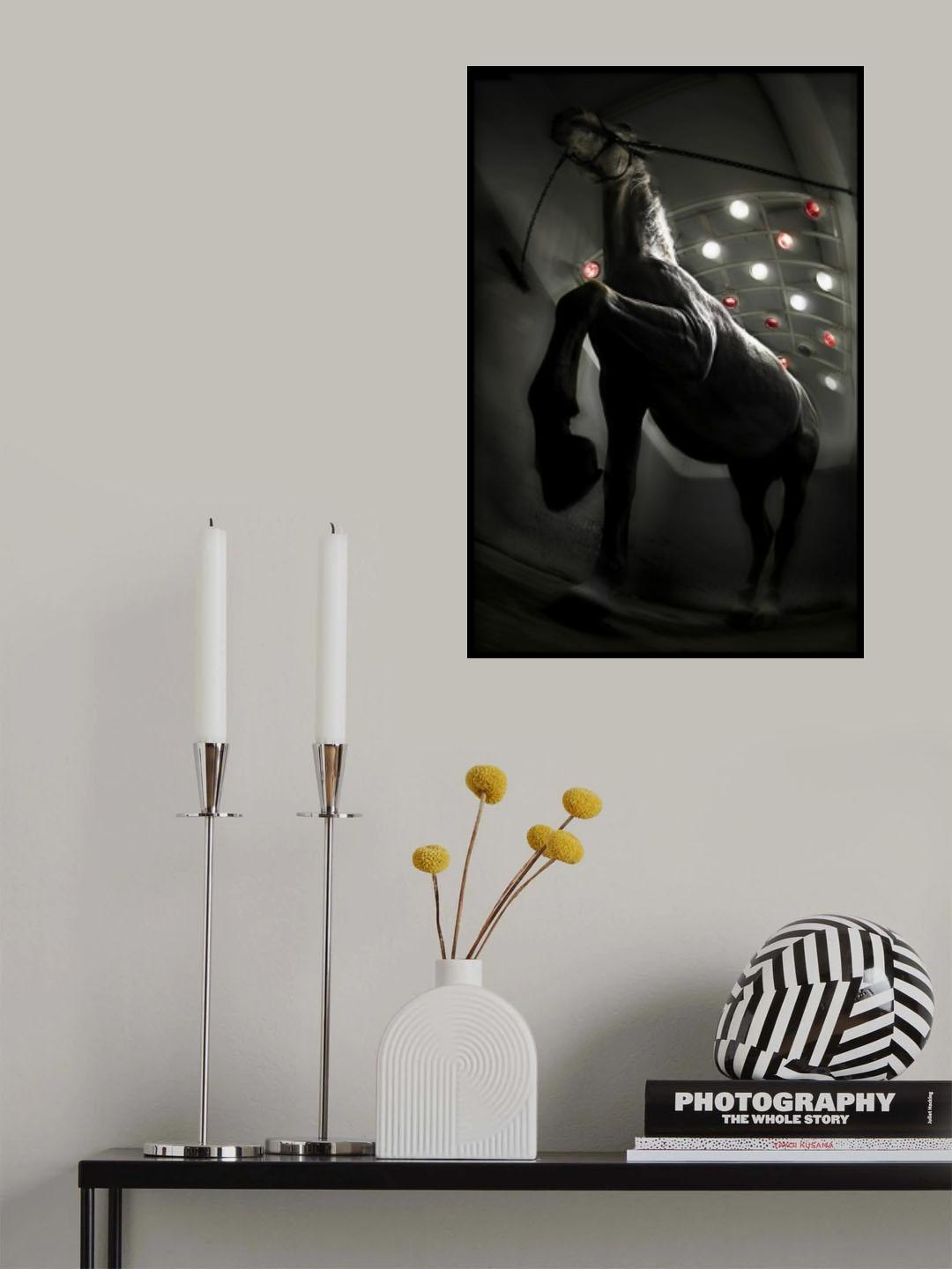 In beauty trimming Poster och Canvastavla