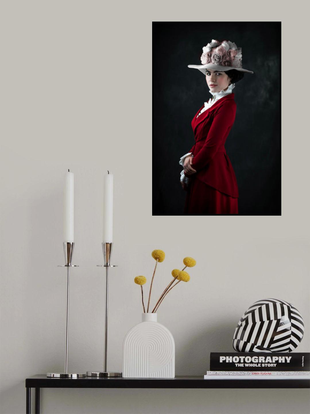 Woman in Red Poster och Canvastavla