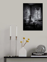 '...She hangs her head, she is lost in the dark...' Poster och Canvastavla