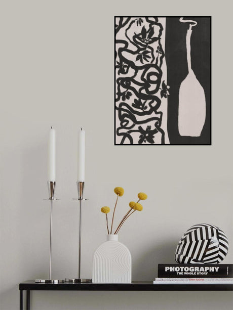 Vine and Vase Poster och Canvastavla