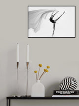 Flying Cloth Ballerina Poster och Canvastavla