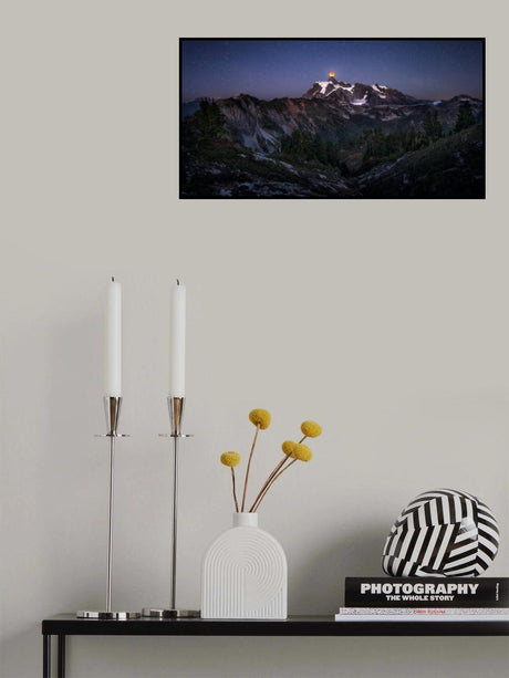 Blood Moon over Mt. Shuksan Poster och Canvastavla