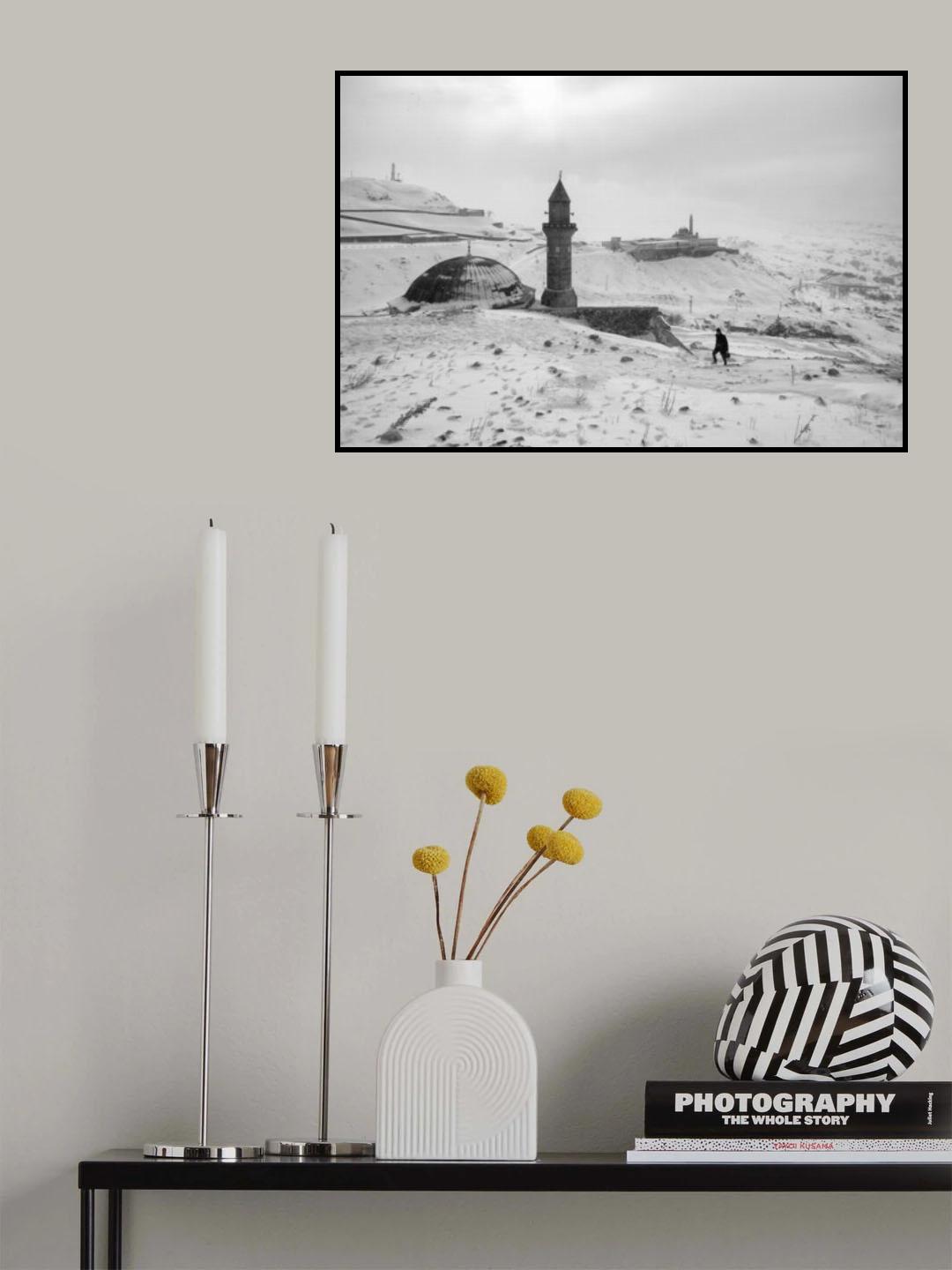 Walking on the snow Poster och Canvastavla