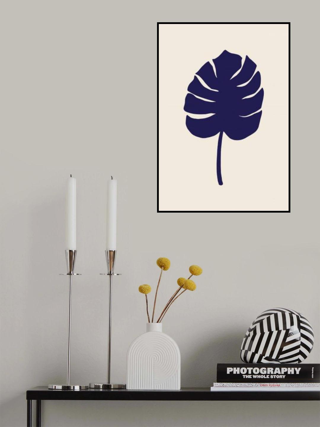 Monstera Leaf Dark Blue Poster och Canvastavla