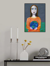 She had the world in her hands Poster och Canvastavla