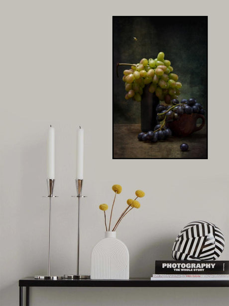 Still life with grapes and a bee Poster och Canvastavla