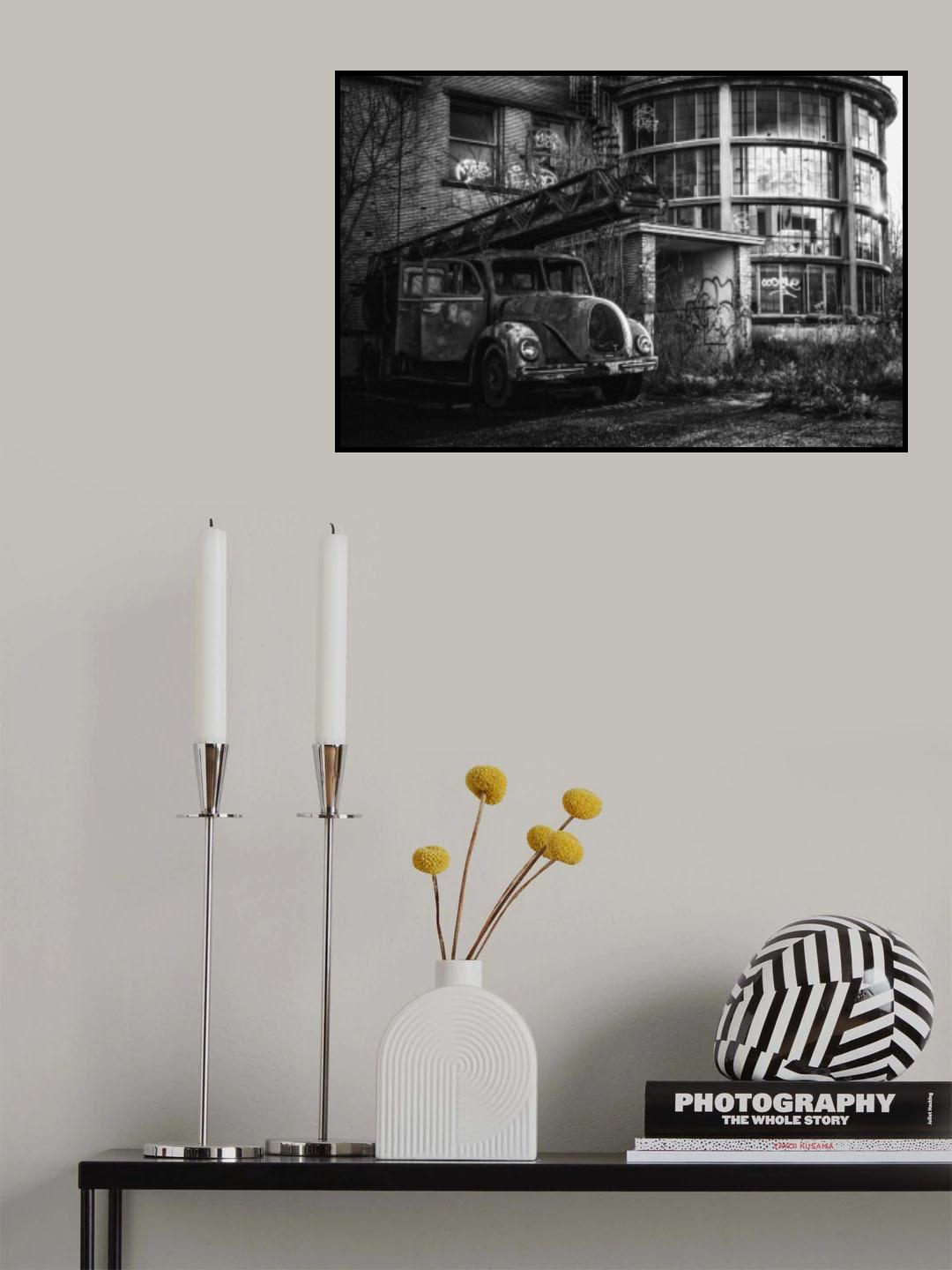 Abandoned Hospital Poster och Canvastavla