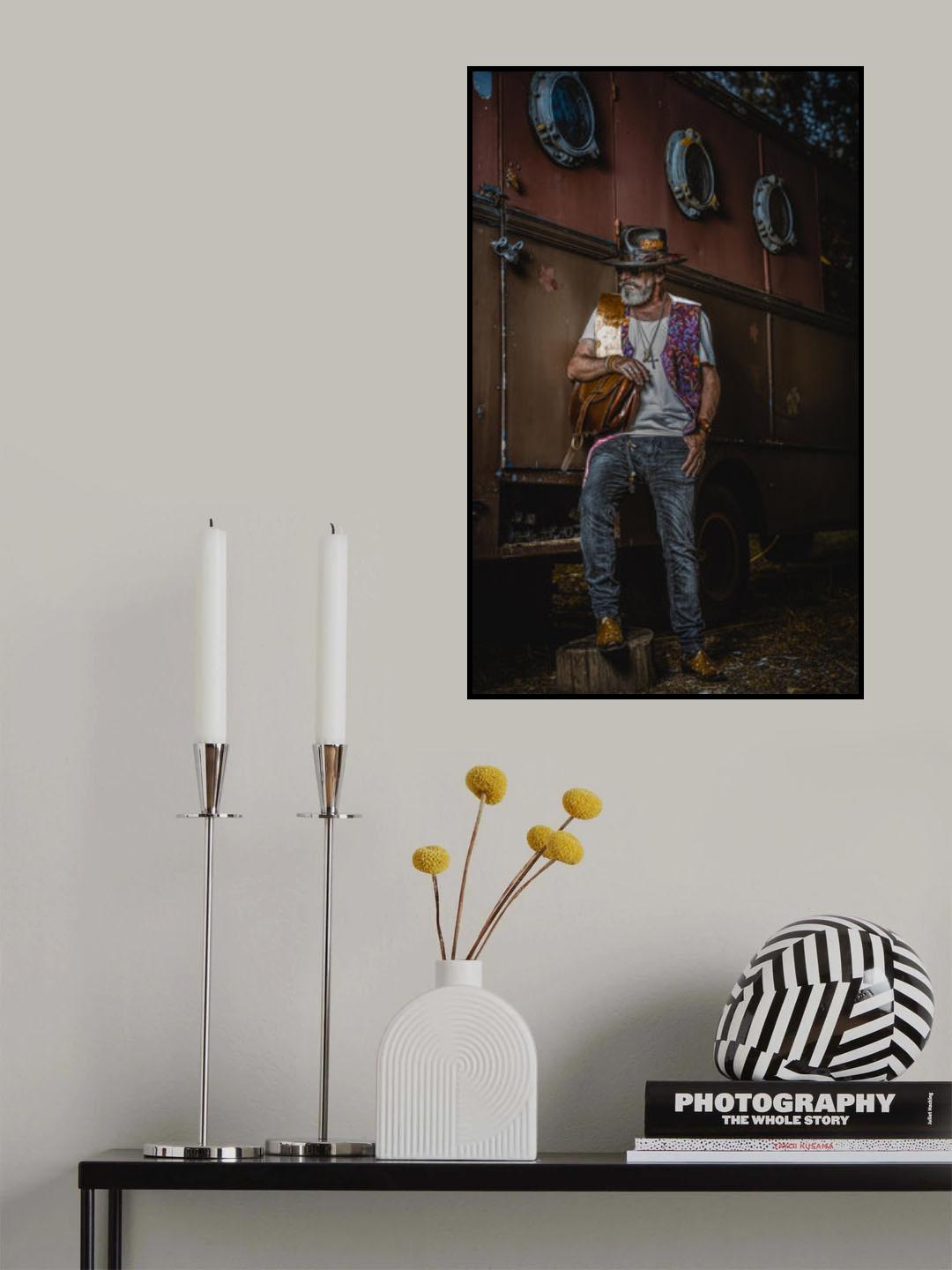 Hiding Out ...... Poster och Canvastavla
