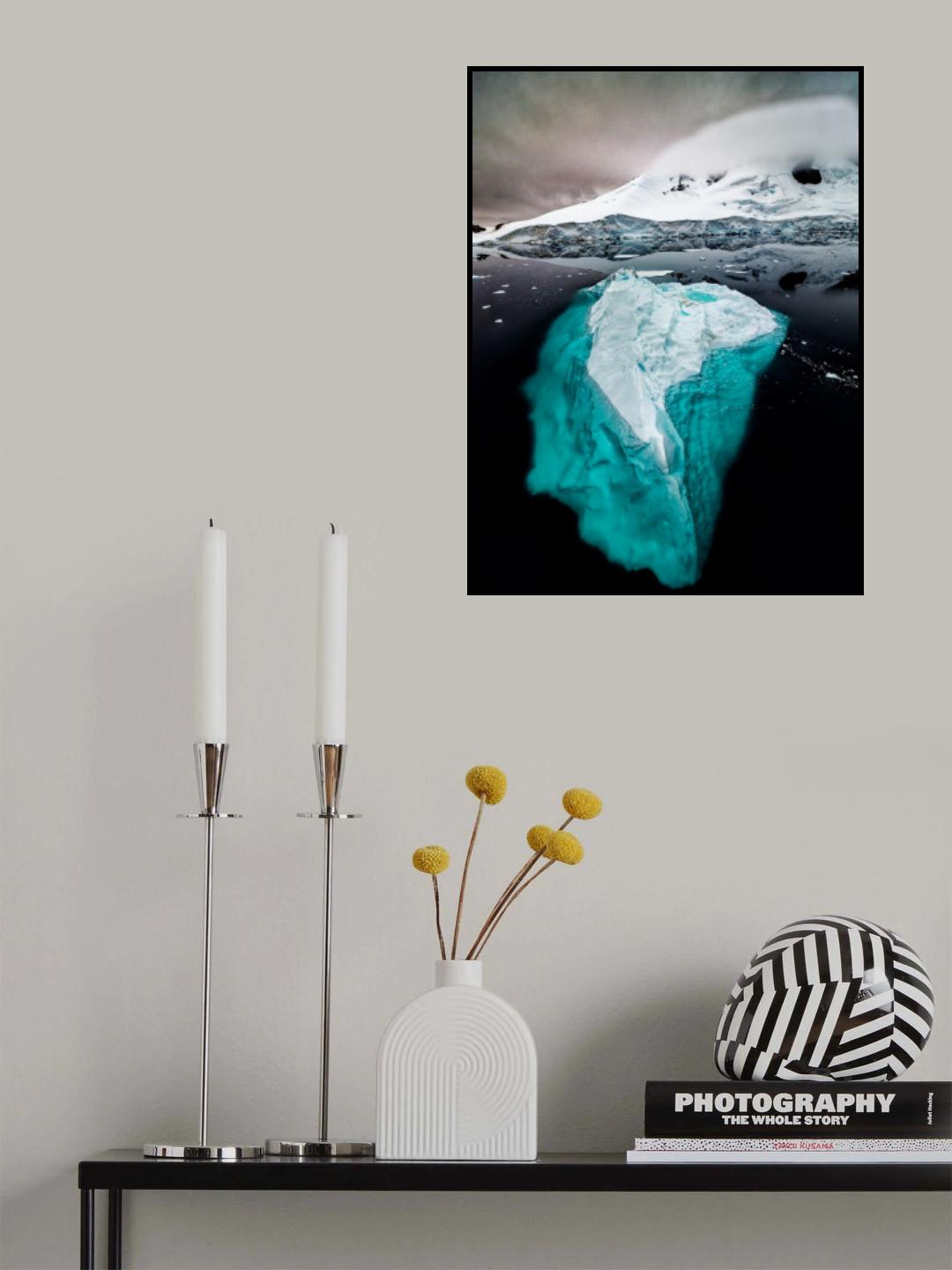 Moving iceberg Poster och Canvastavla