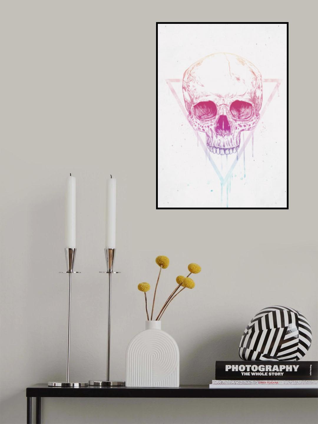 Skull in a triangle Poster och Canvastavla