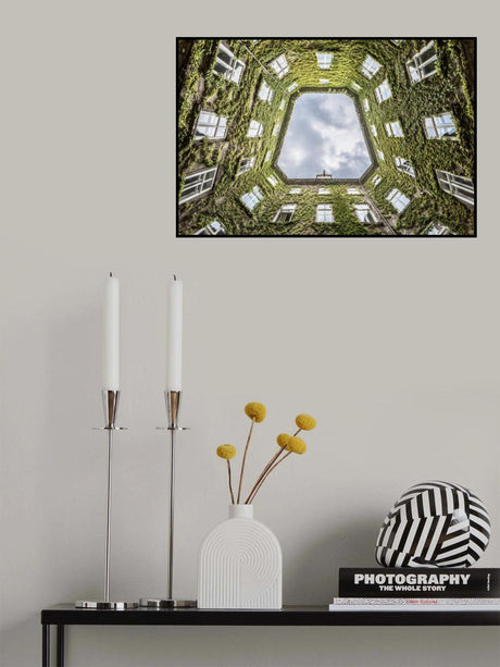 Vienna courtyard Poster och Canvastavla