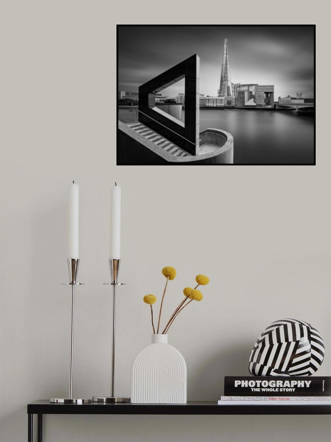 The Shard &amp; the staircase Poster och Canvastavla