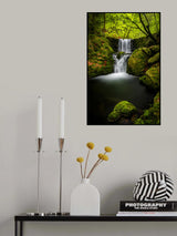 Cascade on White Opava Poster och Canvastavla