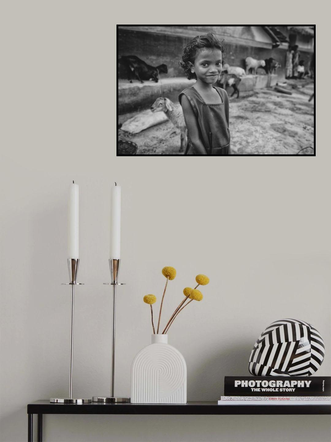 Shy Smile Poster och Canvastavla