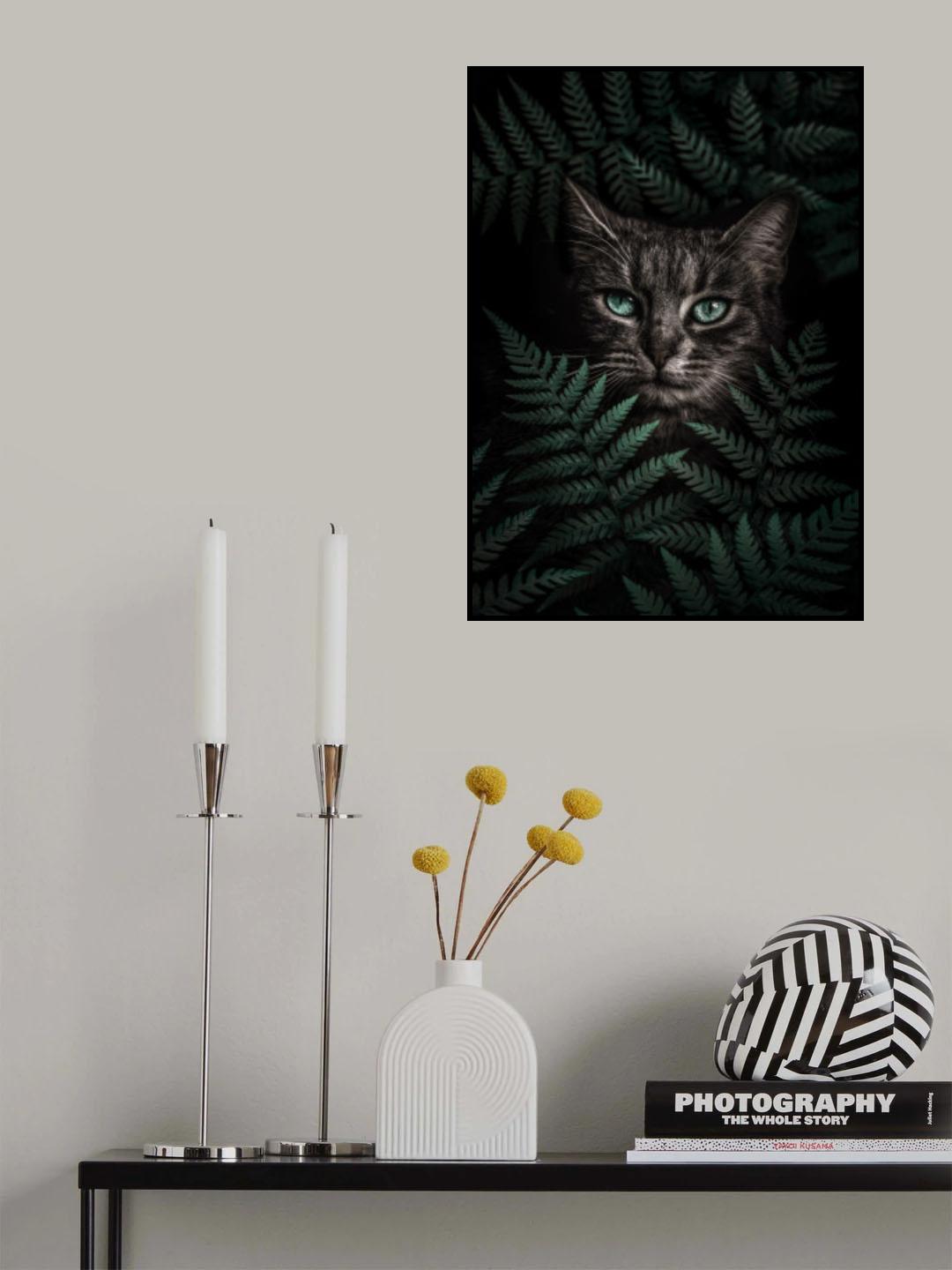 Green Eyes Cat With Ferns Poster och Canvastavla