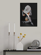 Hidden Beauty Poster och Canvastavla