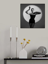 A gorgeous woman in a circle. Poster och Canvastavla