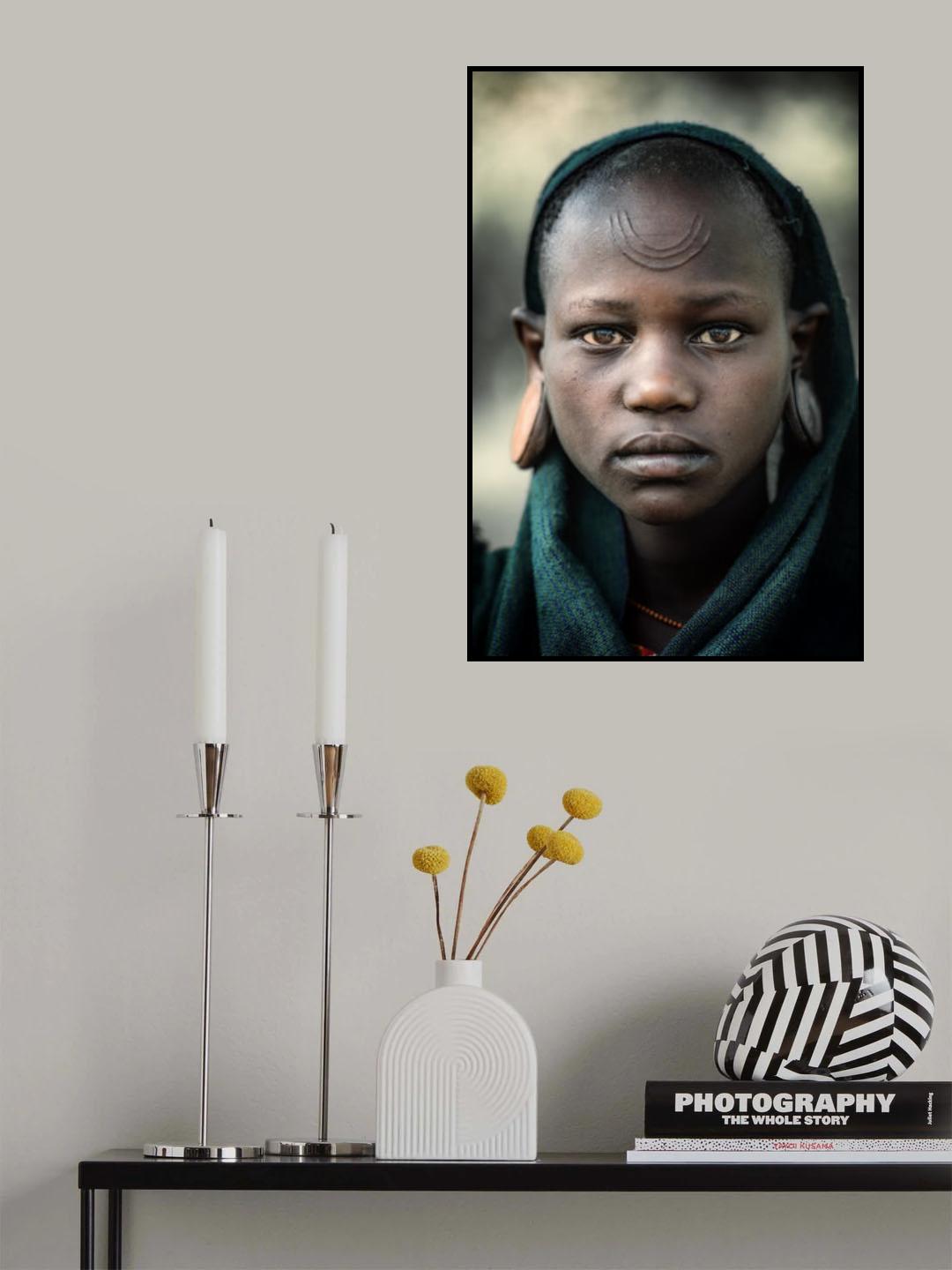 Girl of the Suri Poster och Canvastavla