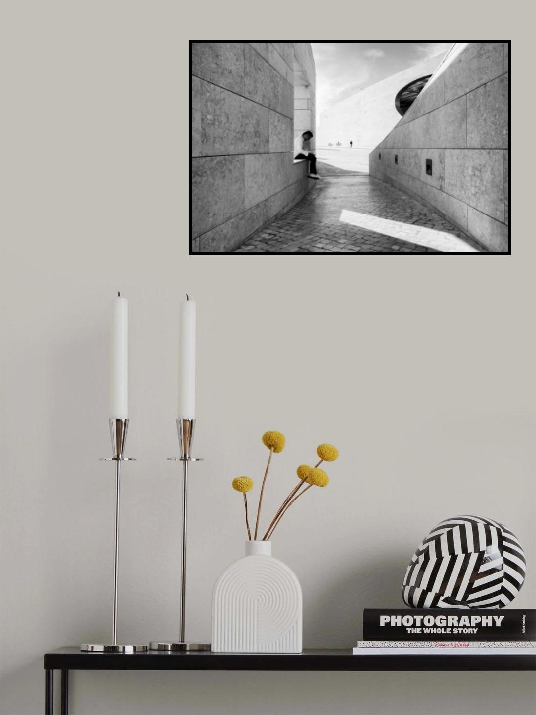 Between the walls Poster och Canvastavla