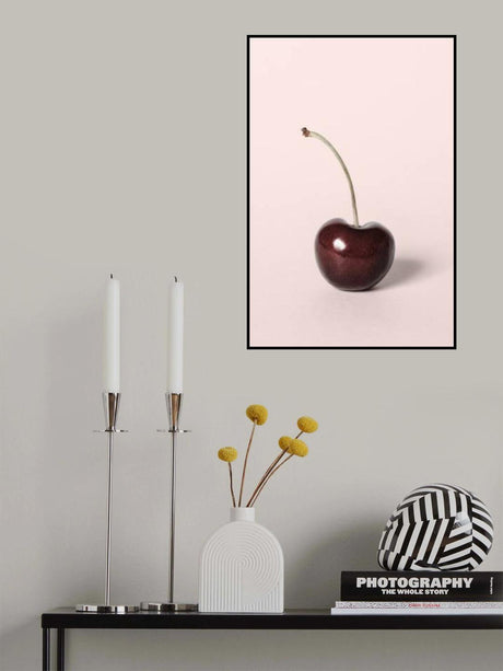 Single cherry Poster och Canvastavla